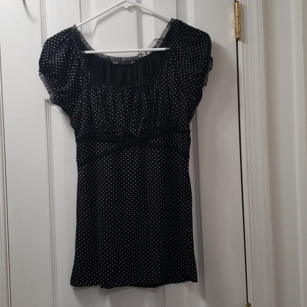 Black and white top